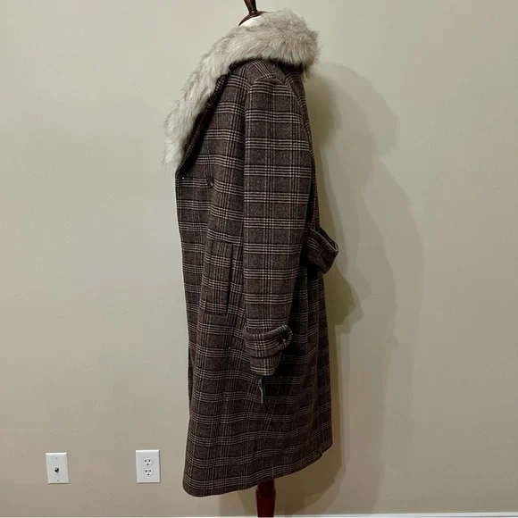 NWT Kennth Cole NY Long Plaid Coat W/ Removable Faux Fur Collar Size M​​ - Picture 2 of 7